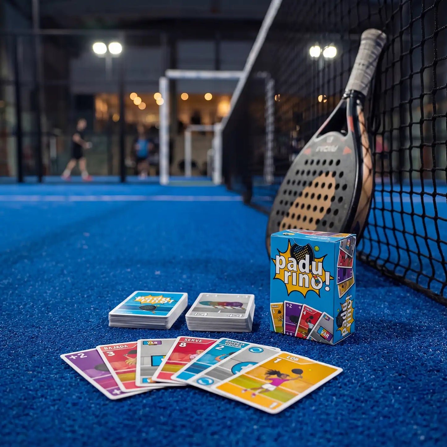 Padurino Kartenspiel auf dem Padelplatz.